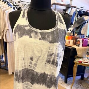 Lululemon Swiftly Tank size 12 gray tie-dye color.